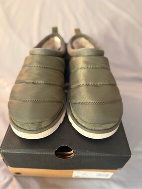 Unisex UGG Tasman II Quilted Slip-On Loafers in Olive Eu 42 M9 W11